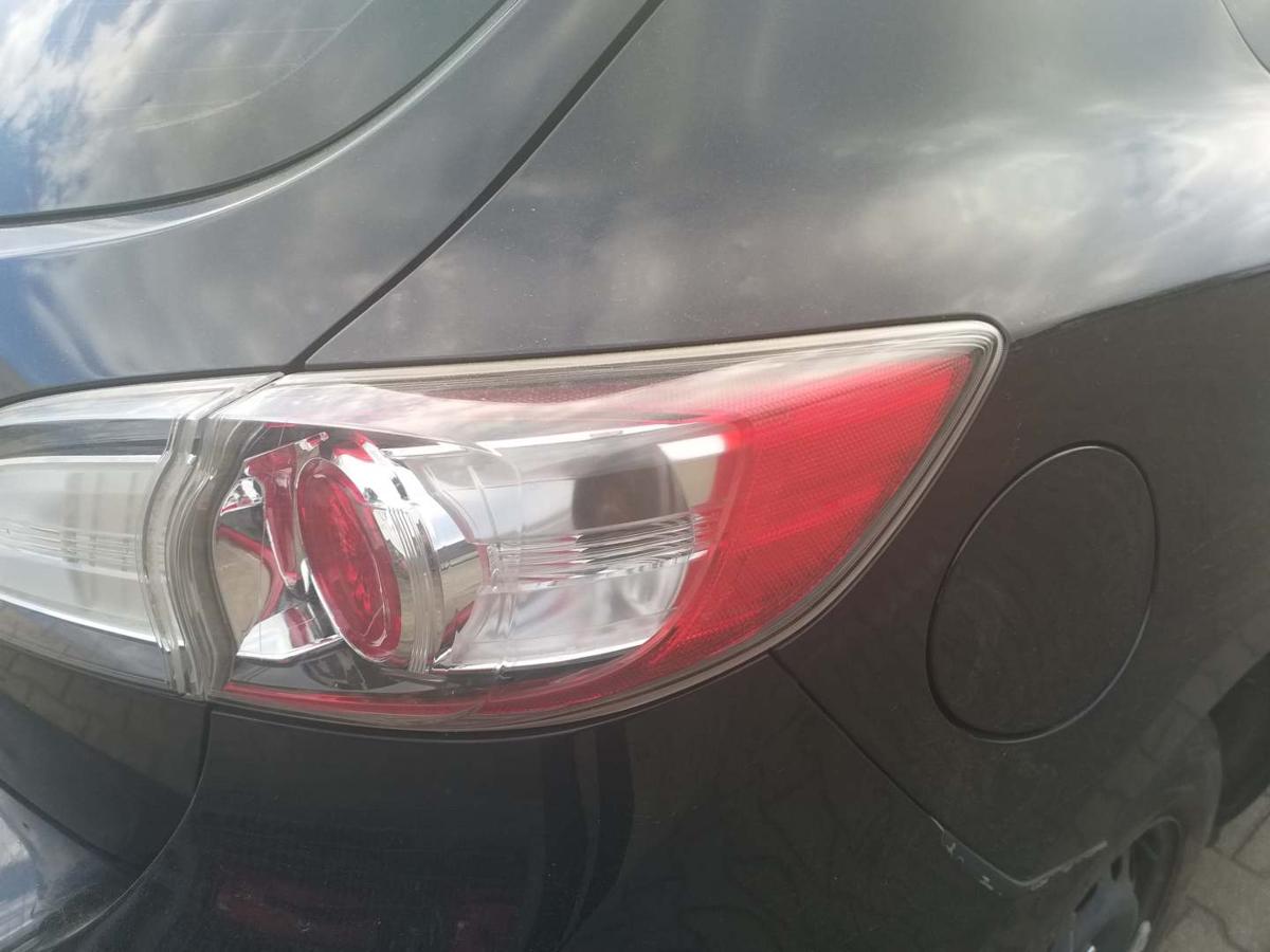 Mazda 3 BL original R&uuml;cklicht R&uuml;ckleuchte Schlussleuchte rechts Flie&szlig;heck Bj.2012
